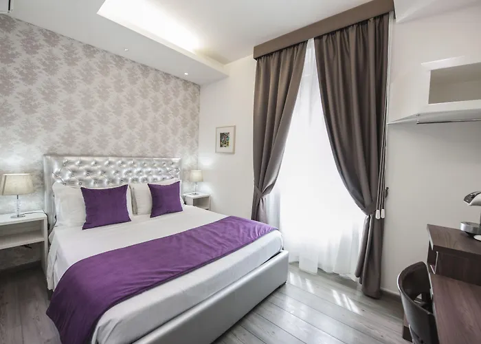 Town House Spagna 3*