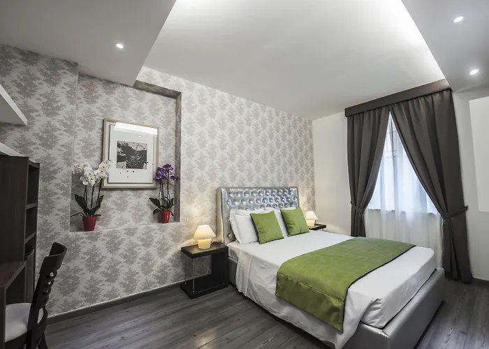 Town House Spagna 3*