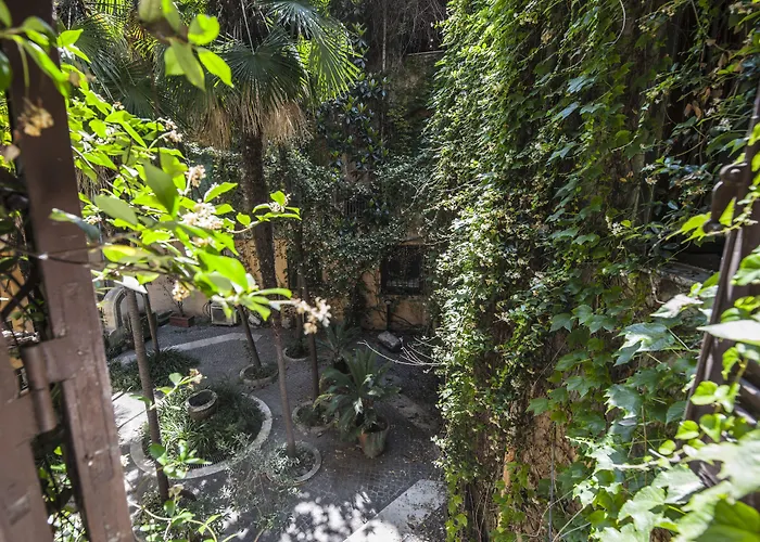 Town House Spagna Pensjonat 3*