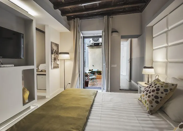 Town House Spagna 3*